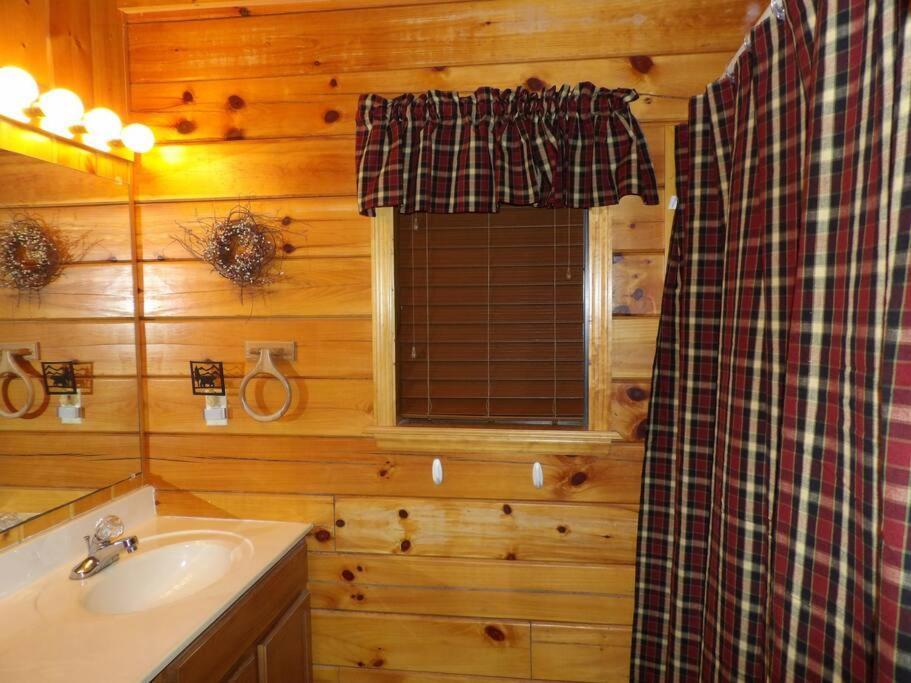 Beary Tale! Your Happily Ever After Starts Here! Sevierville Buitenkant foto